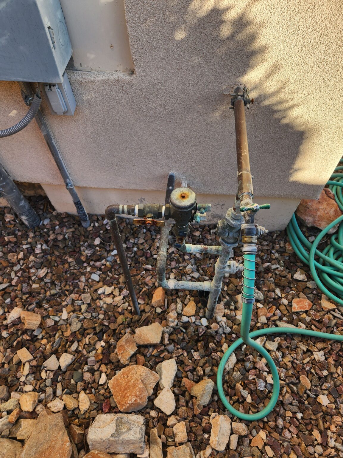 Warning Signs of a Water Leak in Your Yard What You Need to Know